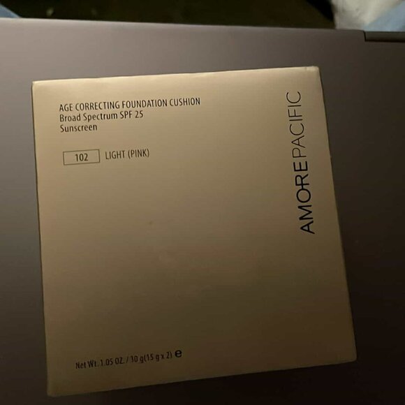 Amore Pacific Color Control Cushion Compact - Picture 1 of 6